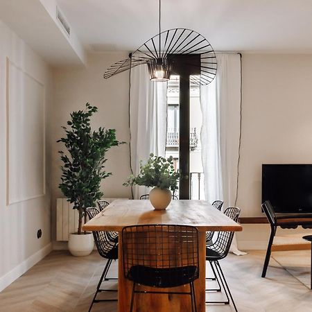 Lunalux Apartment Barcelona Bagian luar foto