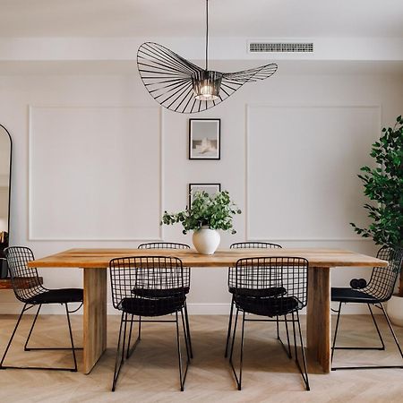 Lunalux Apartment Barcelona Bagian luar foto
